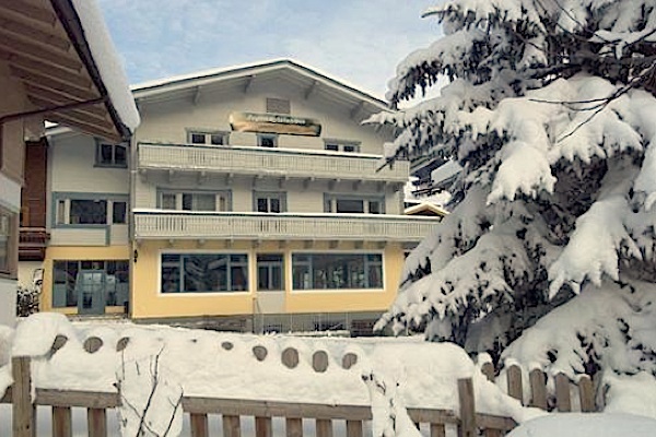 goedkoop skihotel hostel in Saalbach Oostenrijk